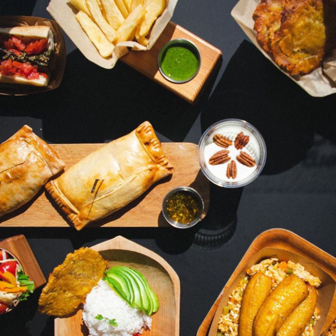 Empanadas and other food at Que Gusto