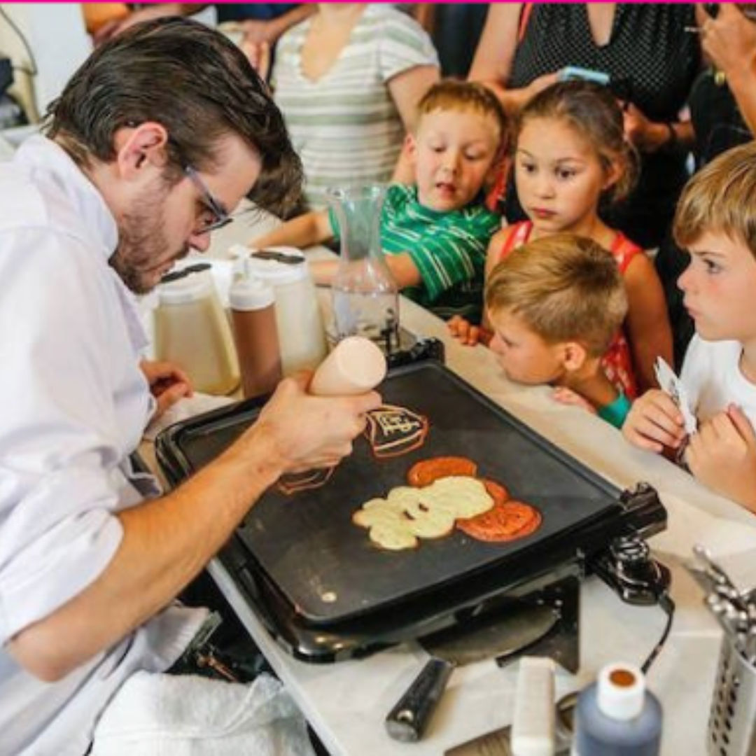 Pancake artist Dancakes making art with kids