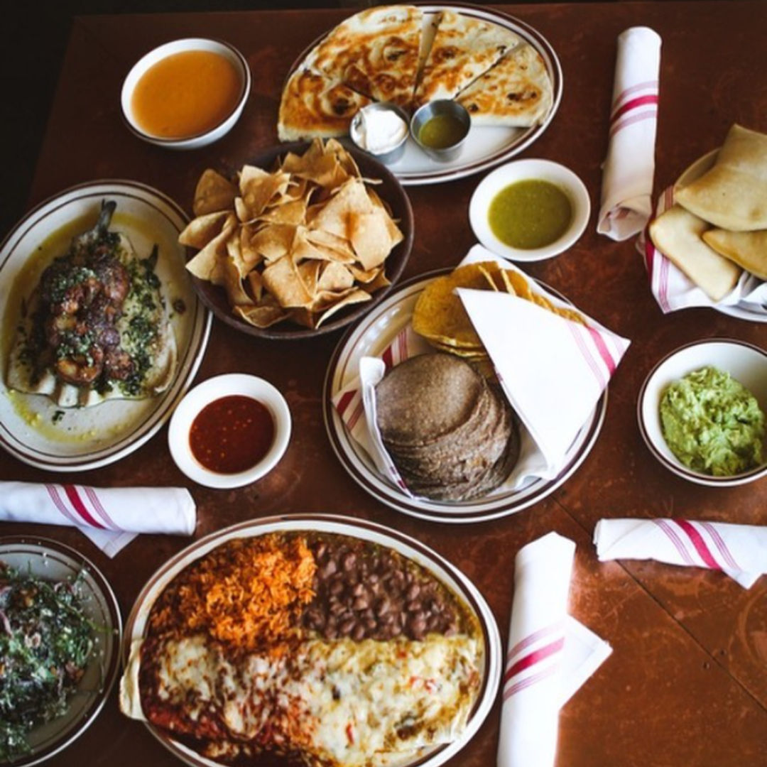 Salsa and meals at La Tertulia