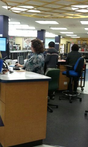 Music Sandwiched In: Singer Sam Briggs